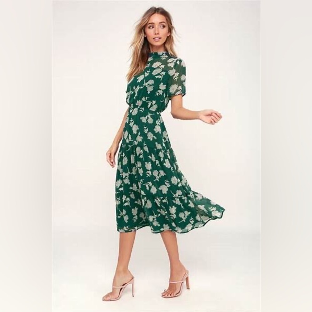 Lulus green floral dress size S